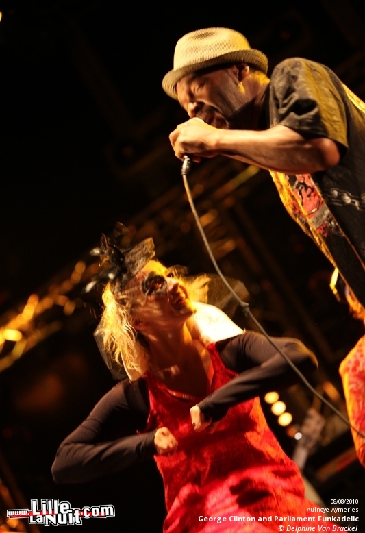 Les Nuits Secrètes – Jour 3 – George Clinton and Parliament Funkadelic, I’m From Barcelona, etc. en live - photo n°8