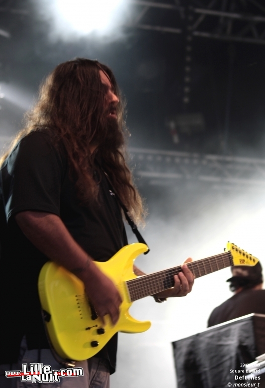 Cabaret vert – Jour 2 – Raj, Dub Inc. Deftones, Shakaponk en live - photo n°5