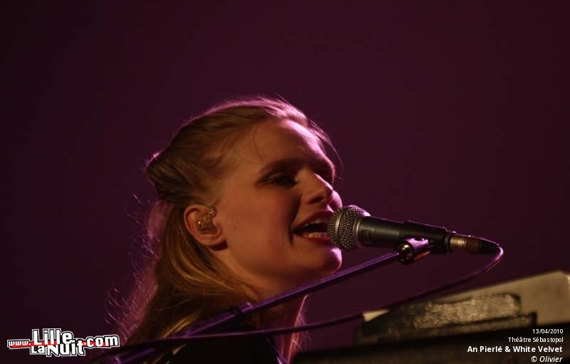 Sheetah et les Weissmuller + Kid Congo & the Pink Monkey Birds à la Cave Aux Poètes en live - photo n°26