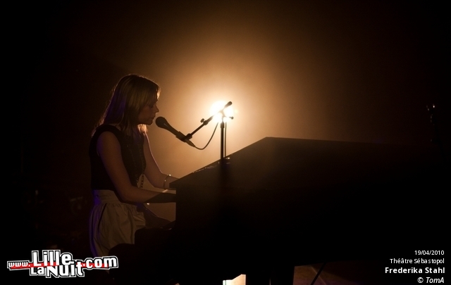 Coeur de Pirate & Fredrika Stahl au Théâtre Sebastopol en live - photo n°5