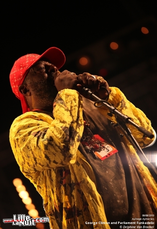 Les Nuits Secrètes – Jour 3 – George Clinton and Parliament Funkadelic, I’m From Barcelona, etc. en live - photo n°7