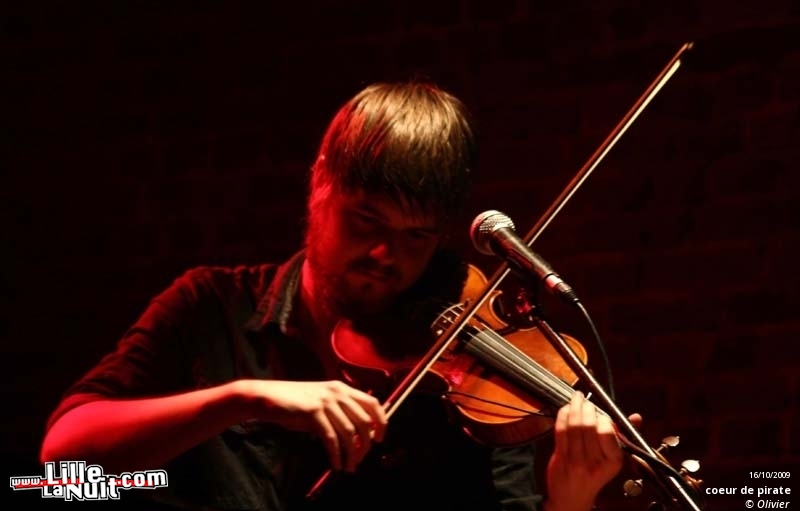 Edwin & Coeur de pirate au Poche de Béthune en live - photo n°9