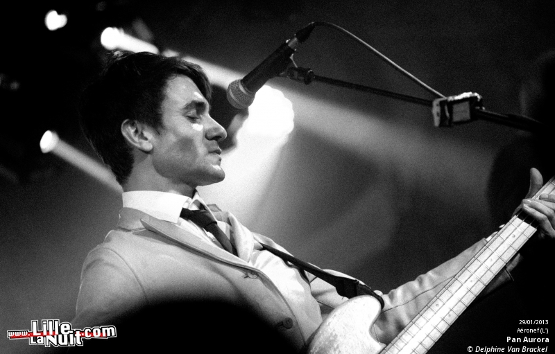 Eugene McGuinness + Pan Aurora à l’Aéronef en live - photo n°30