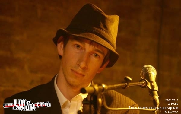 Trois roues sous un parapluie & Zaza Fournier au Poche de Béthune en live - photo n°21