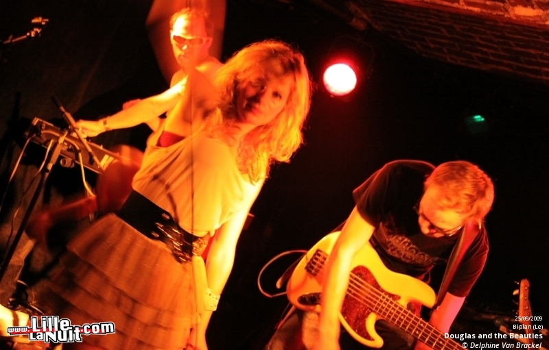 Douglas and the Beauties & Stereopute au Biplan en live - photo n°12