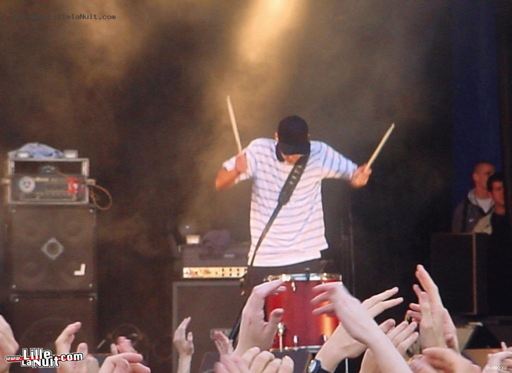 Concert de Mass Hystéria – Braderie de Lille 2002 en live - photo n°13
