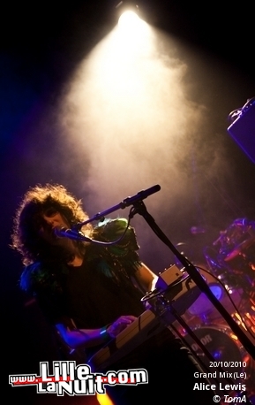 Tunng + Alice Lewis au Grand Mix en live - photo n°50