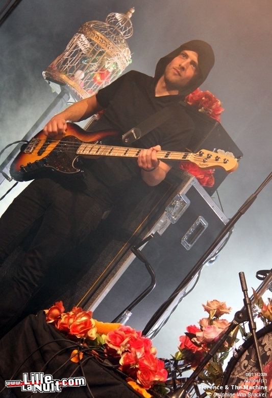 Le Festival des Inrocks – Passion Pit, Florence & The Machine, Lissy Trullie, Two Door Cinema Club en live - photo n°23