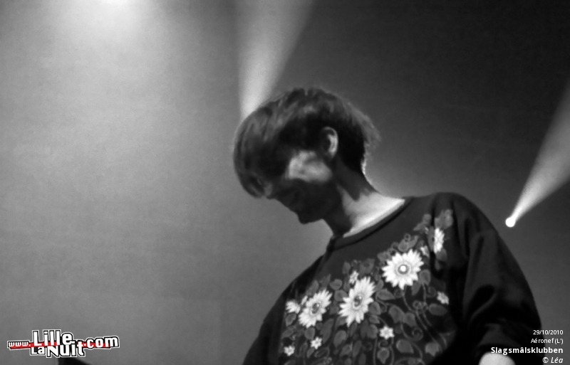 Crystal Castles + Beat Torrent + Slagsmâlsklubben en live - photo n°4