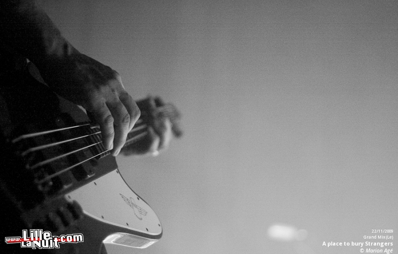 A place to bury strangers & Action Beat au Grand Mix en live - photo n°2