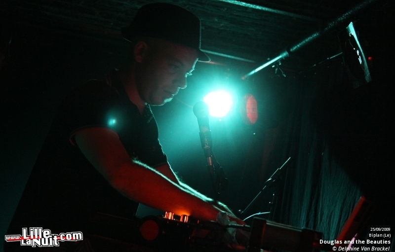 Douglas and the Beauties & Stereopute au Biplan en live - photo n°20