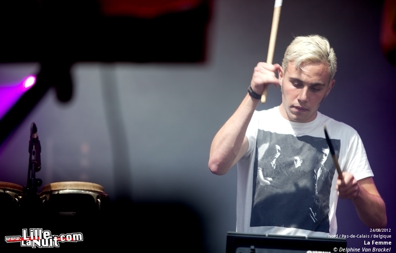 Le Cabaret Vert 2012 – jour 2 (part 1) : La Femme, The Dandy Warhols, etc. en live - photo n°4