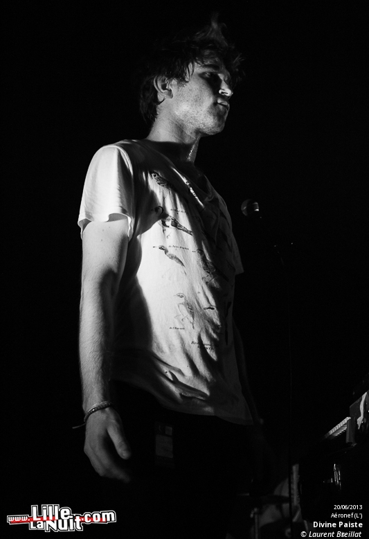 Two Door Cinema Club + Divine Paiste à l’Aéronef en live - photo n°11