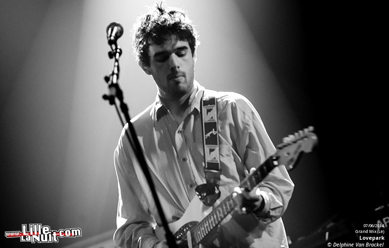 Archie Bronson Outfit + Lovepark au Grand Mix en live - photo n°3