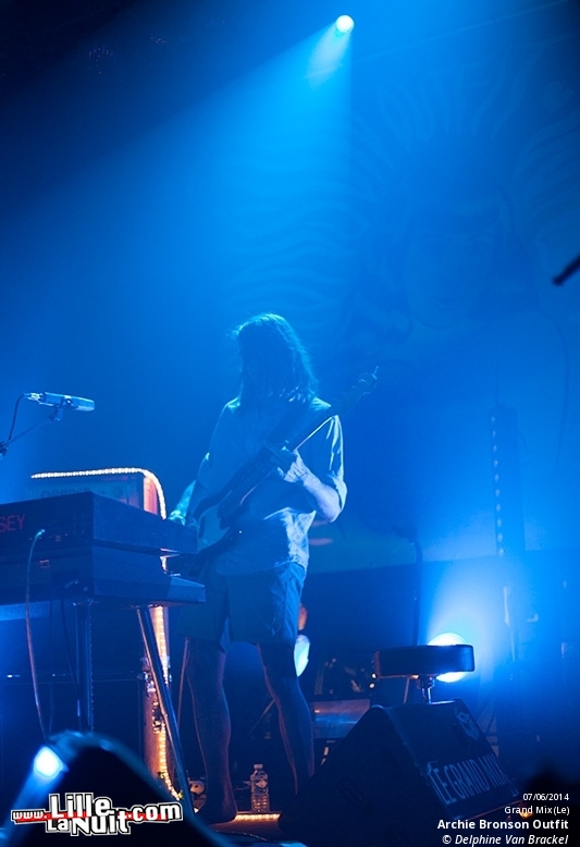 Archie Bronson Outfit + Lovepark au Grand Mix en live - photo n°10