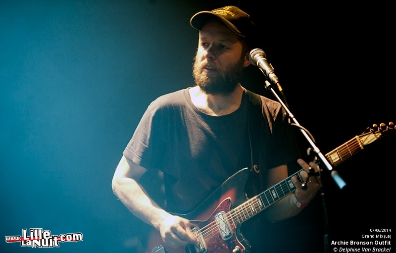 Archie Bronson Outfit + Lovepark au Grand Mix en live - photo n°16