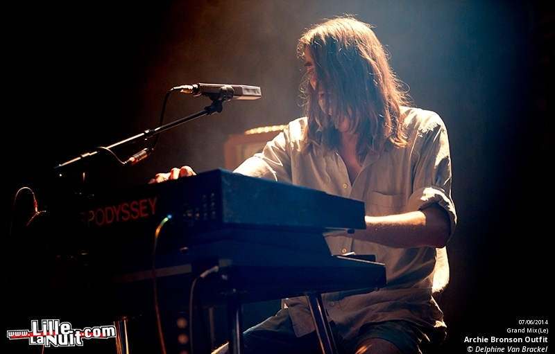 Archie Bronson Outfit + Lovepark au Grand Mix en live - photo n°15