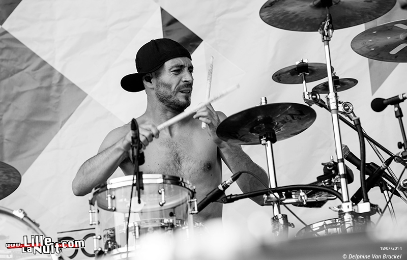 Dour Festival 2014 – Jour 2 – Within Temptation, Klaxons, Skip The Use, etc. en live - photo n°13