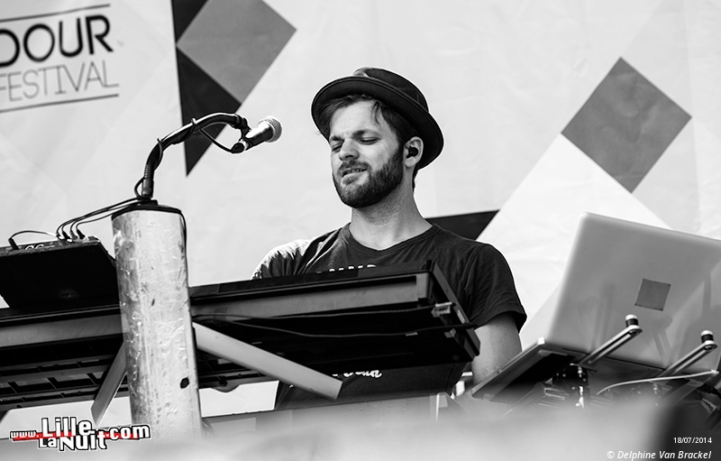 Dour Festival 2014 – Jour 2 – Within Temptation, Klaxons, Skip The Use, etc. en live - photo n°14