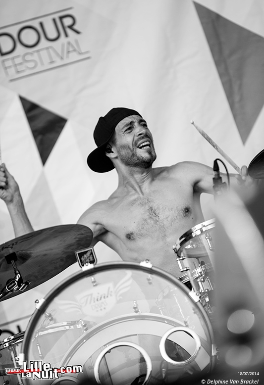 Dour Festival 2014 – Jour 2 – Within Temptation, Klaxons, Skip The Use, etc. en live - photo n°33