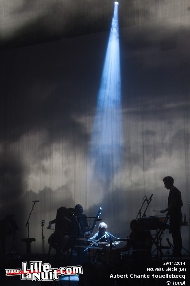 Aubert chante Houellebecq au Nouveau Siècle en live - photo n°3