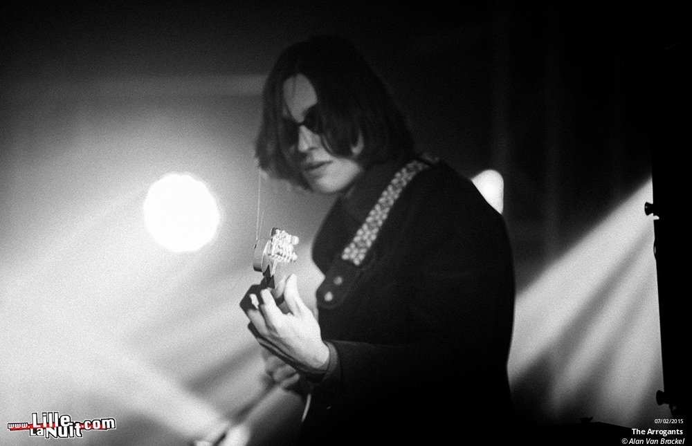 Bikini Machine + The Arrogants à la salle Maurice Schumann de Pérenchies en live - photo n°4