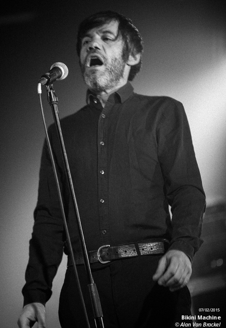 Bikini Machine + The Arrogants à la salle Maurice Schumann de Pérenchies en live - photo n°6