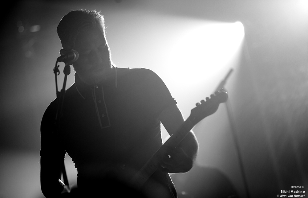 Bikini Machine + The Arrogants à la salle Maurice Schumann de Pérenchies en live - photo n°3