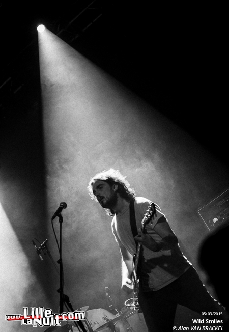 Benjamin Booker + Wild Smiles au Grand Mix en live - photo n°6