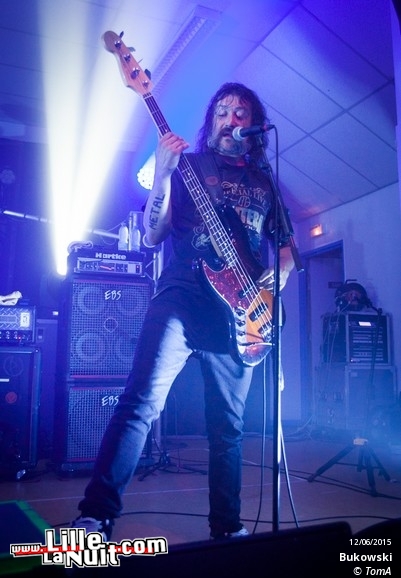 Bukowski + Radical Suckers à la salle polyvalente de Tressin en live - photo n°24