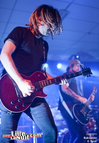 Bukowski + Radical Suckers à la salle polyvalente de Tressin en live - photo n°12