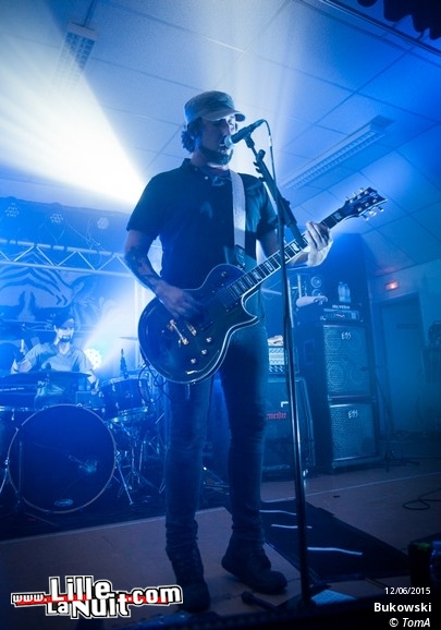 Bukowski + Radical Suckers à la salle polyvalente de Tressin en live - photo n°6