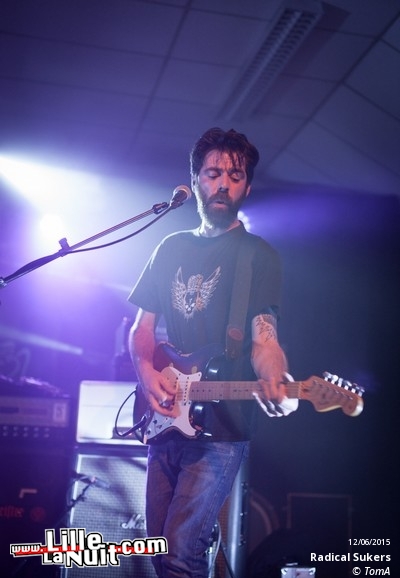 Bukowski + Radical Suckers à la salle polyvalente de Tressin en live - photo n°11