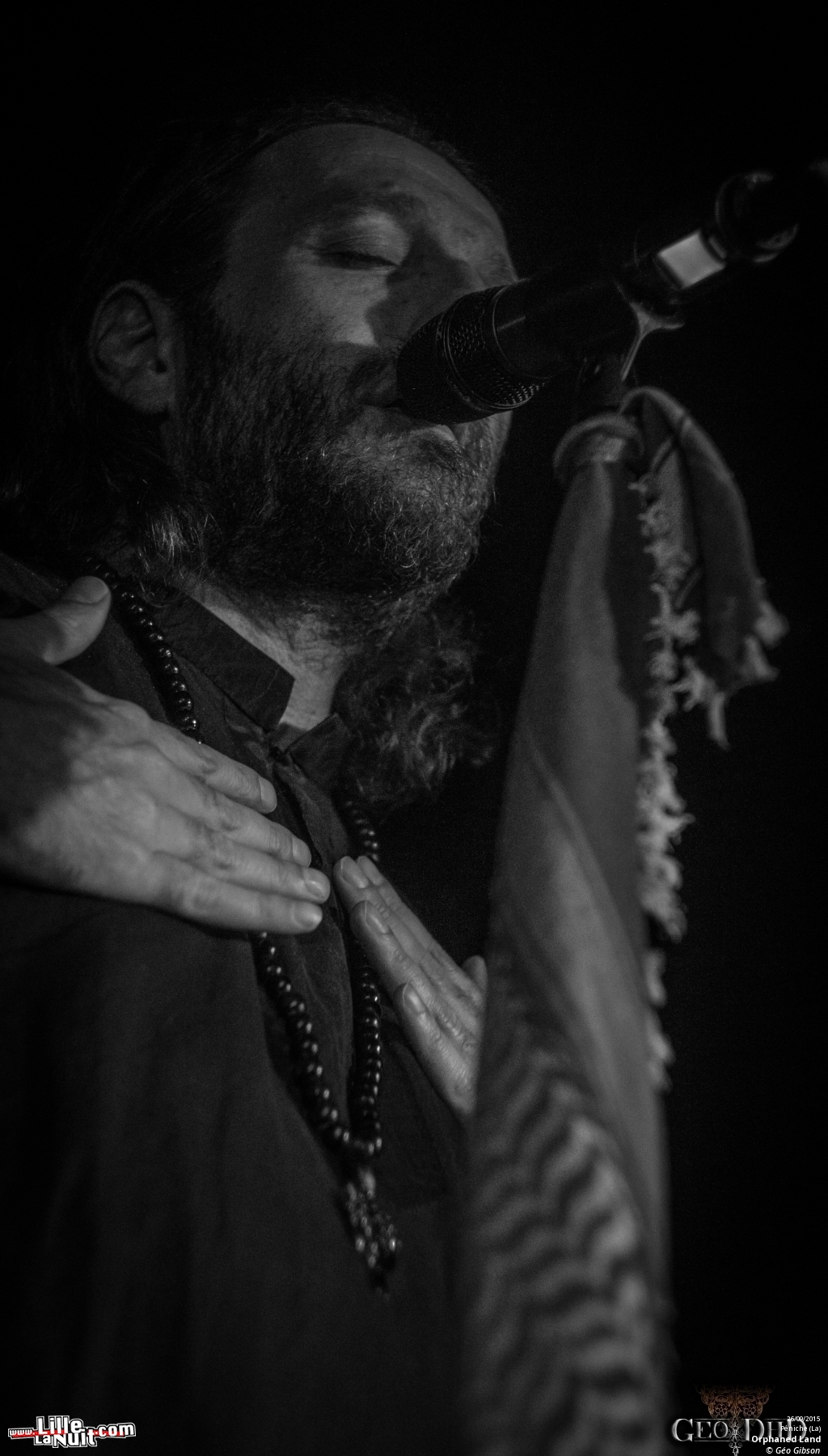 Orphaned Land + Stimmgewalt Choir + Mollust + Pyrah à la Péniche en live - photo n°10