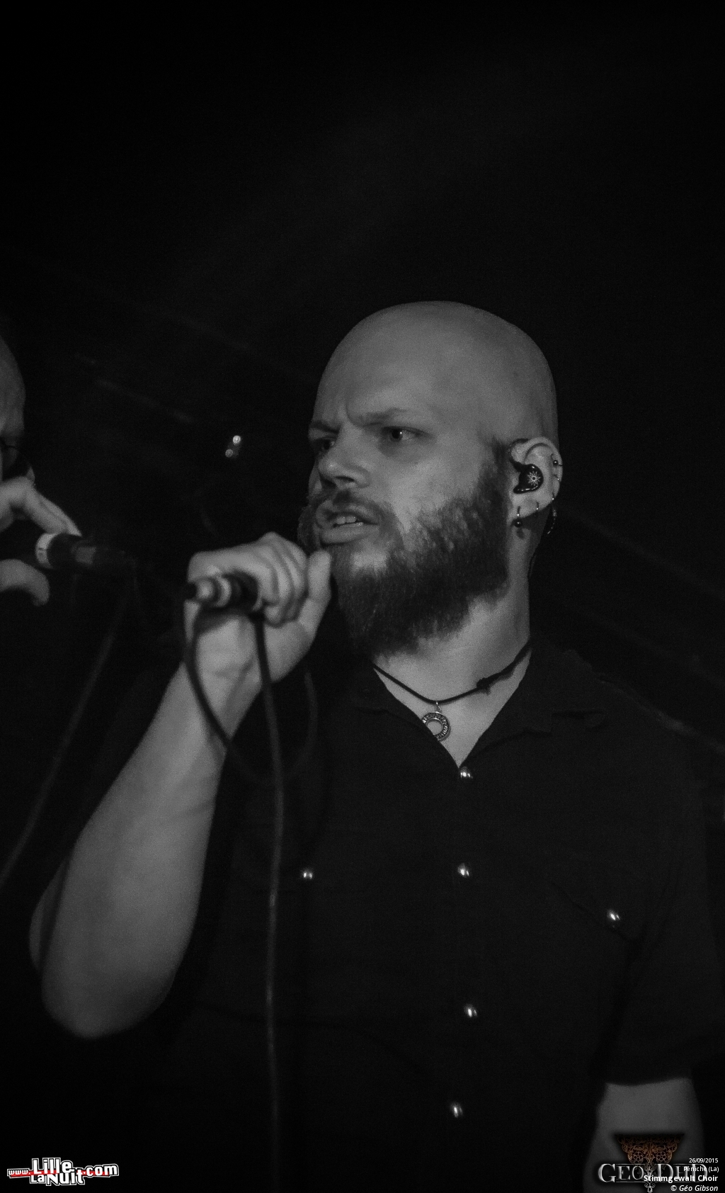 Orphaned Land + Stimmgewalt Choir + Mollust + Pyrah à la Péniche en live - photo n°2