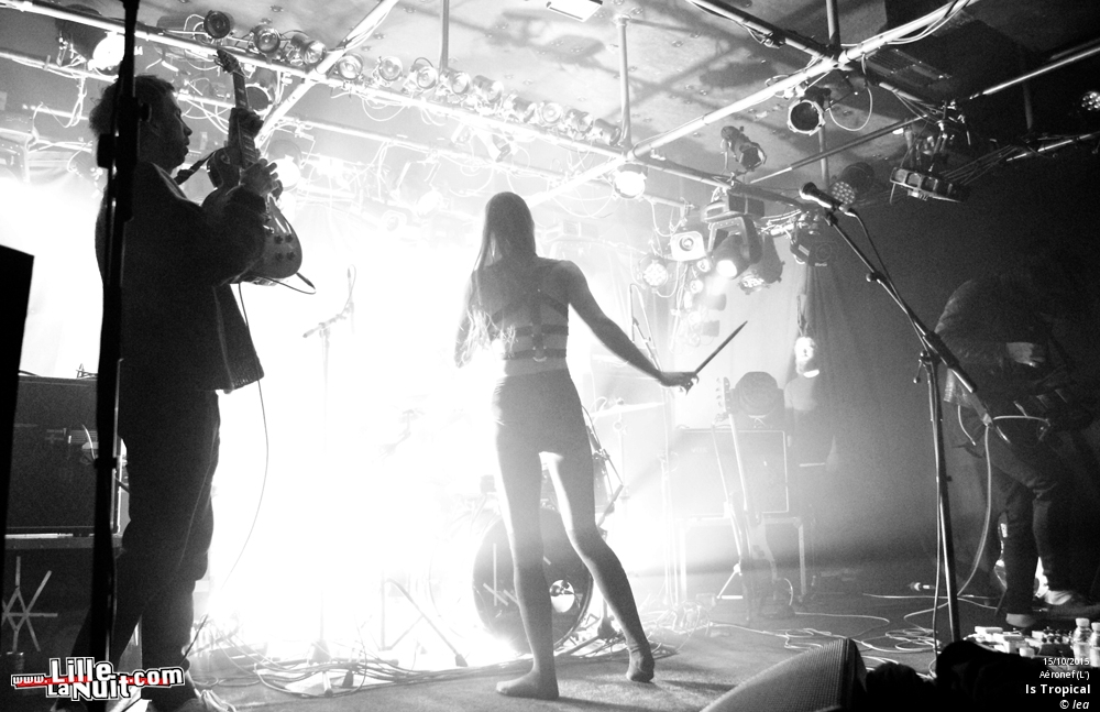 Is Tropical + Say Yes Dog à l’Aéronef en live - photo n°15