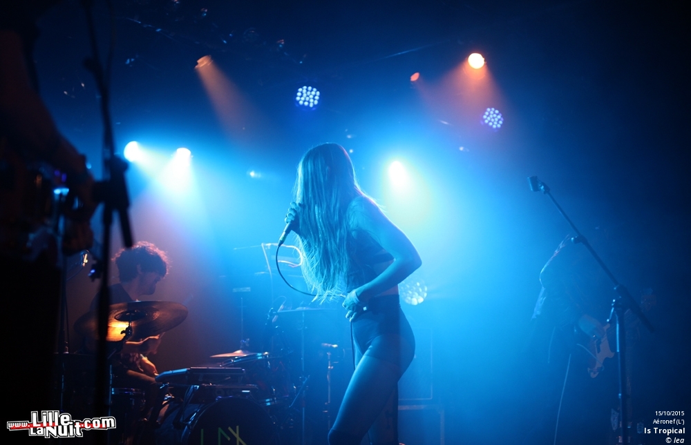 Is Tropical + Say Yes Dog à l’Aéronef en live - photo n°13