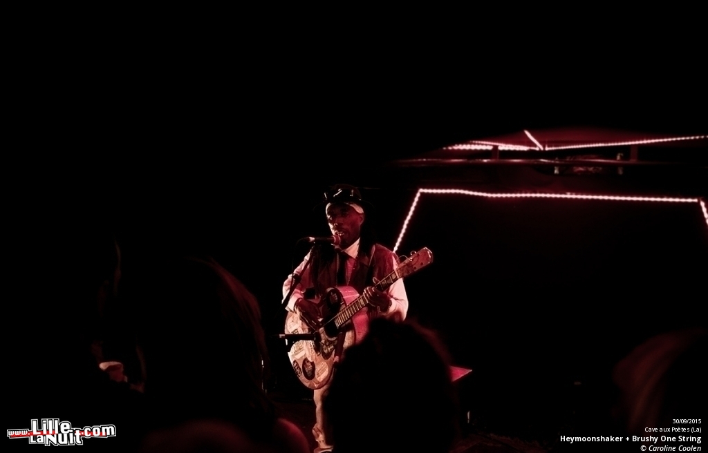 Heymoonshaker + Brushy One String à la Cave Aux Poètes en live - photo n°4