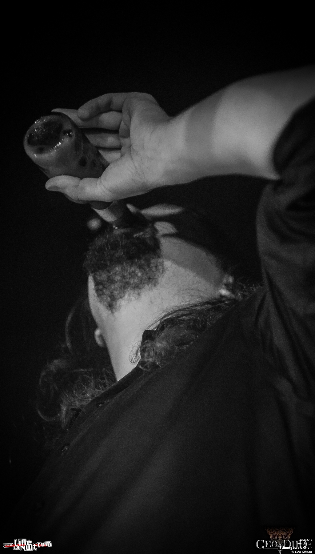 Orphaned Land + Stimmgewalt Choir + Mollust + Pyrah à la Péniche en live - photo n°5