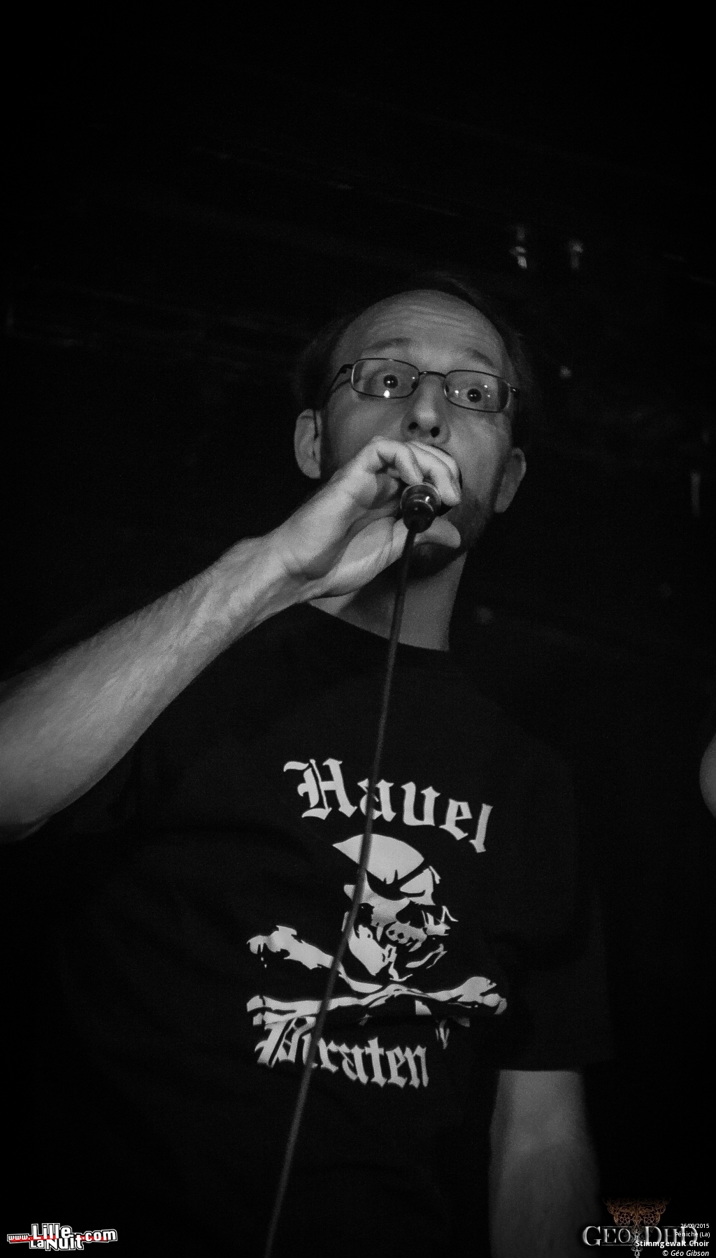 Orphaned Land + Stimmgewalt Choir + Mollust + Pyrah à la Péniche en live - photo n°3