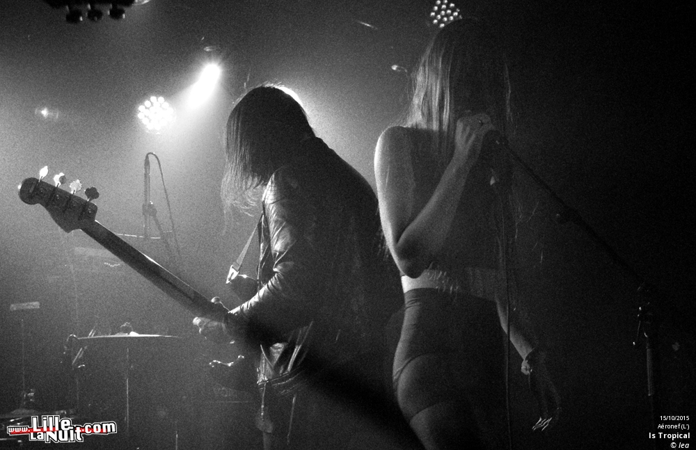 Is Tropical + Say Yes Dog à l’Aéronef en live - photo n°14