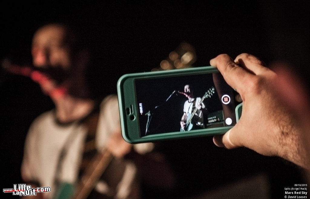 Glowsun + Mars Red Sky à la Péniche Spits en live - photo n°10