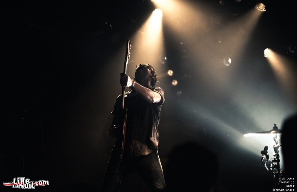 Metz + Crows à l’Aéronef en live - photo n°11