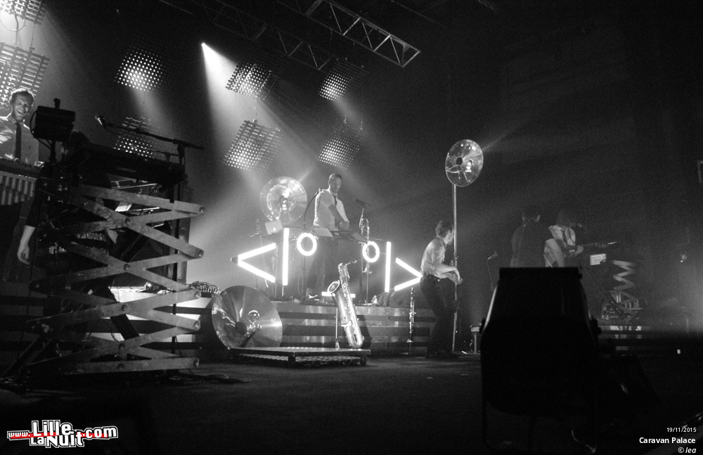 Caravan Palace à l’Aéronef en live - photo n°2