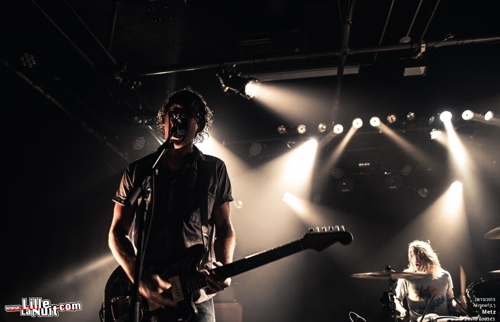Metz + Crows à l’Aéronef en live - photo n°5