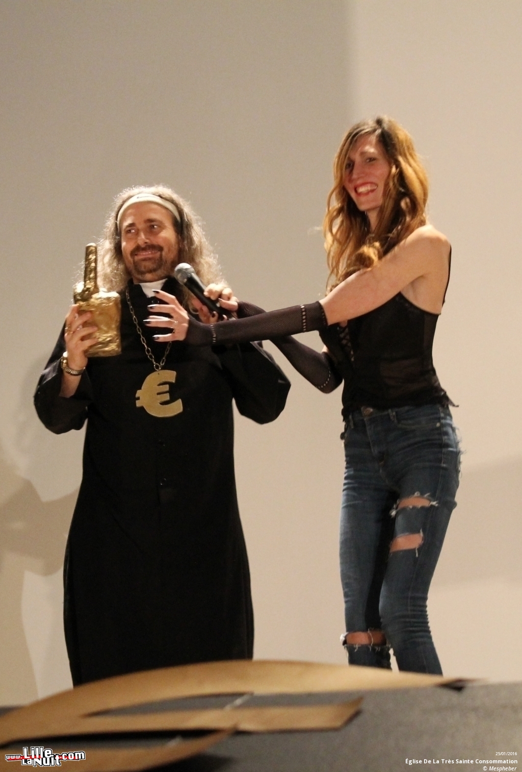 3ème Cérémonie Des Doigts D’Or De L’Église De La Très Sainte Consommation à Lille en live - photo n°25