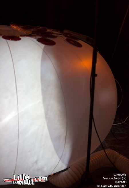 Black Bones + Barotti à la Cave aux poètes en live - photo n°1