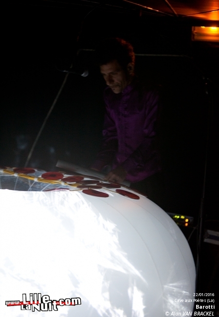 Black Bones + Barotti à la Cave aux poètes en live - photo n°2