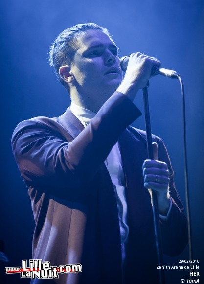 Foals + Her au Zénith de Lille en live - photo n°1