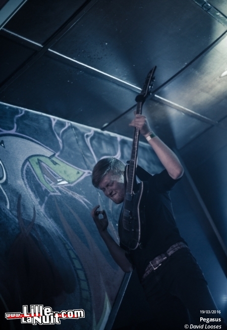 Hypno5e + Pegasus + Charbon à la Péniche Spits de Douai en live - photo n°5